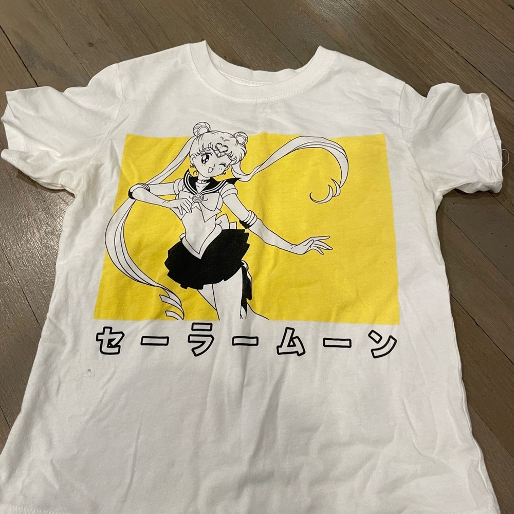Sailor moon tee
